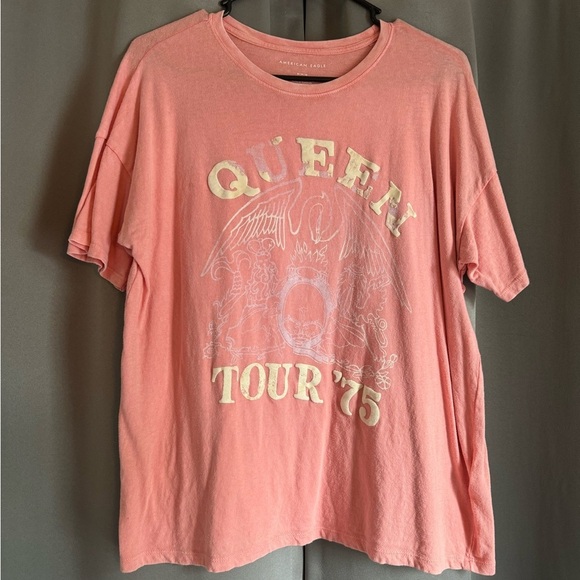 American Eagle Outfitters Tops - American Eagle Queen Shirt